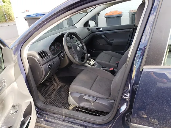 Volkswagen Golf V