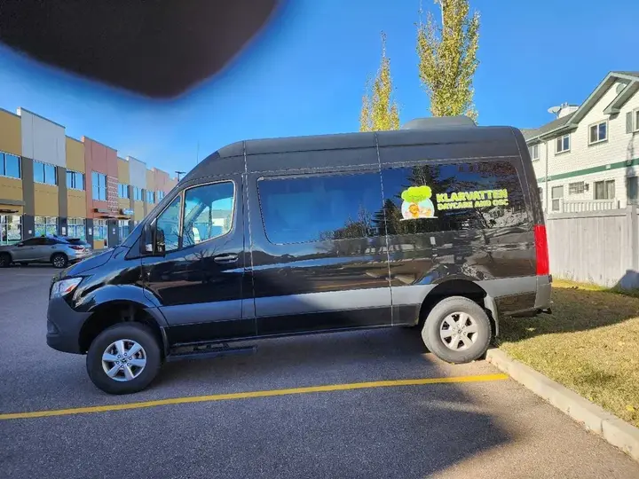 Mercedes-Benz Sprinter 2024 photo 3