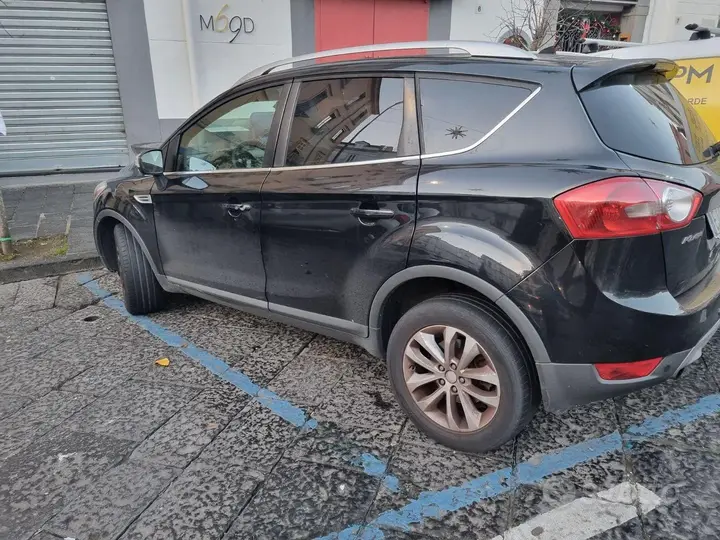 Ford Kuga 2011 photo 5