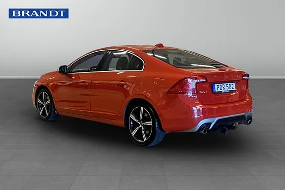 Volvo S60 2017 photo 2