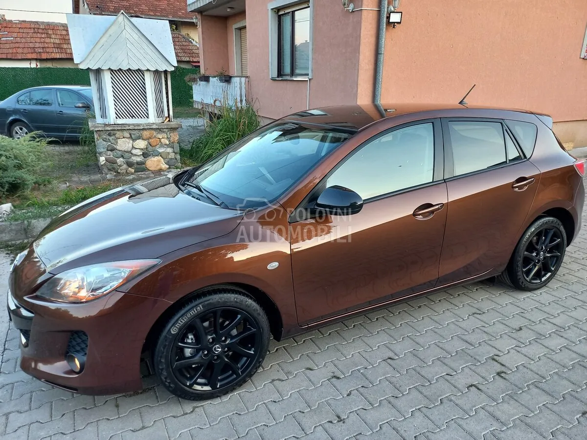 Mazda 3 2013 photo 2