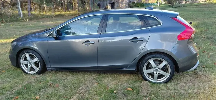 Volvo V40 2013 photo 3