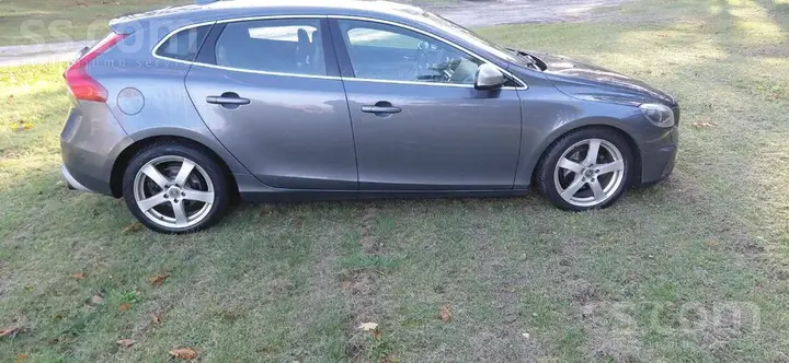 Volvo V40 2013 photo 4