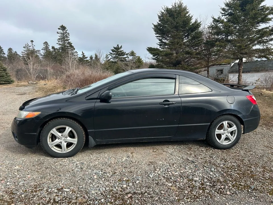Honda Civic 2007 photo 2