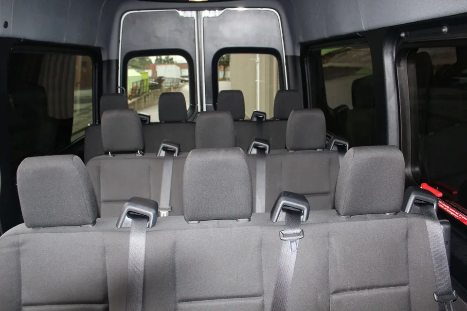 Mercedes-Benz Sprinter 2025 photo 2