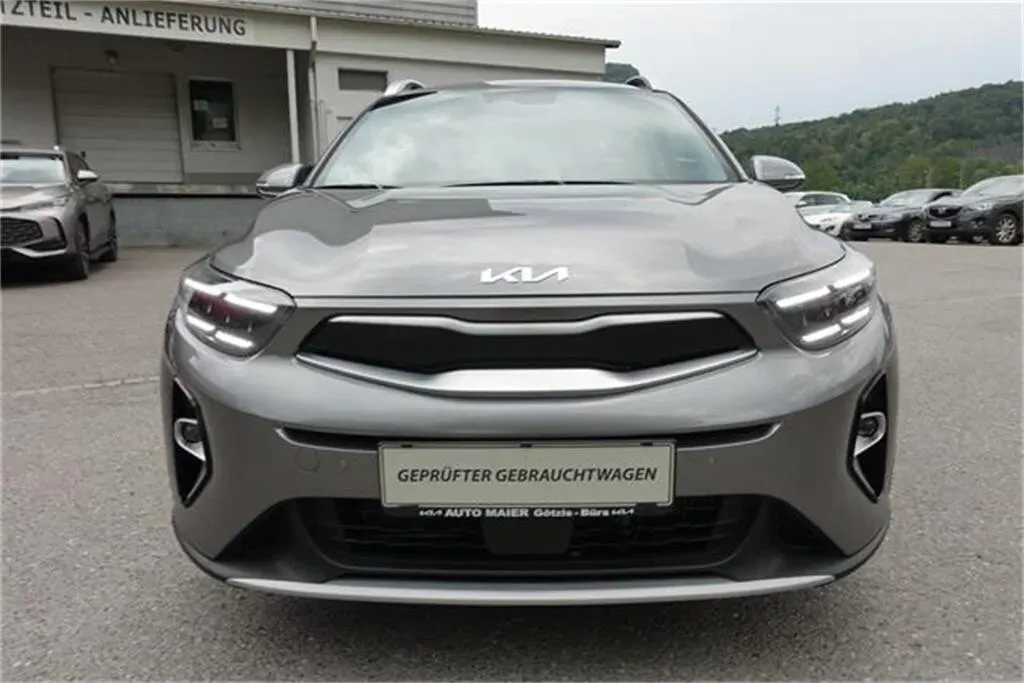 Kia Stonic 2024 photo 2