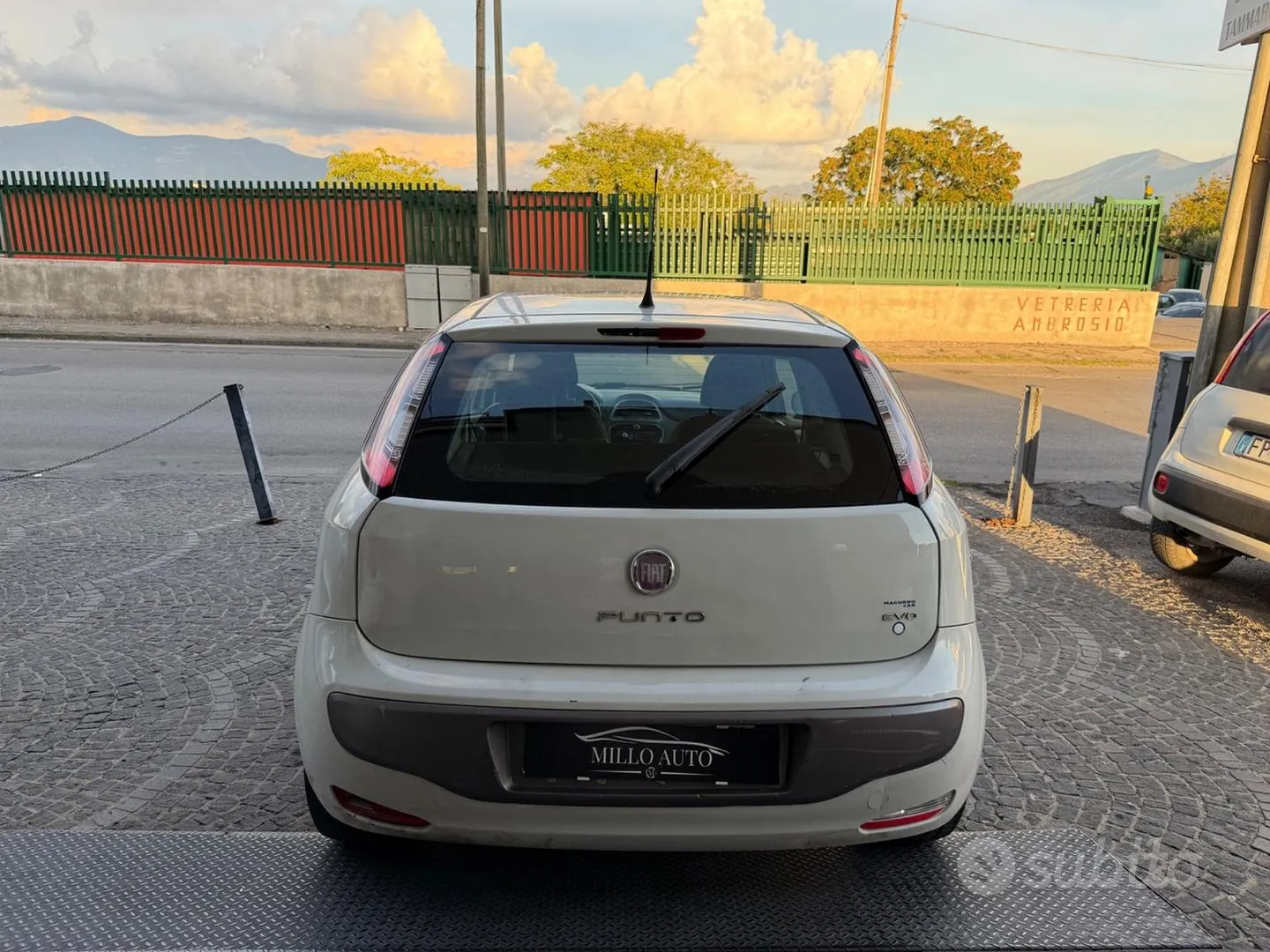 Fiat Punto 2015 photo 5