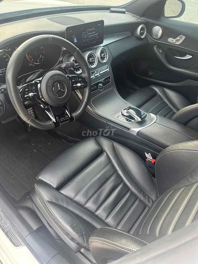 Mercedes-Benz C-Class 2020 photo 4