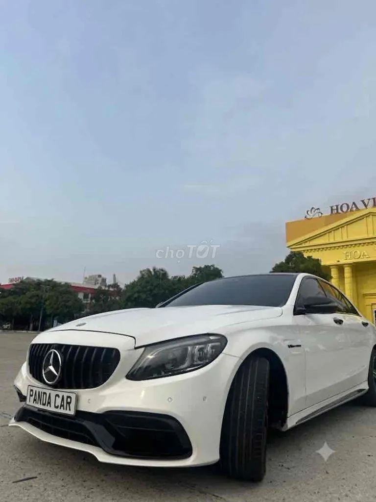 Mercedes-Benz C-Class 2020 photo 2