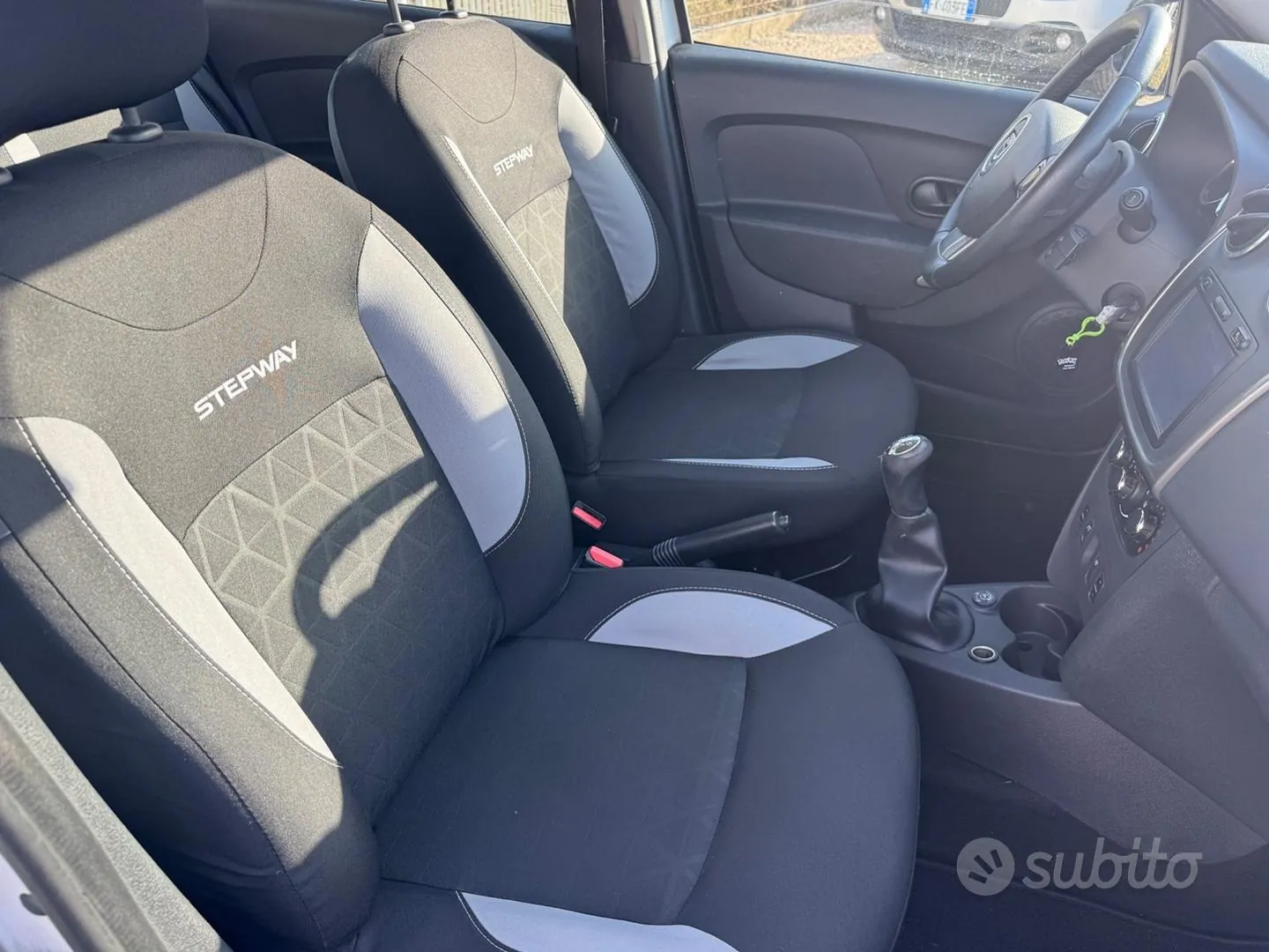 Dacia Sandero 2016 photo 4