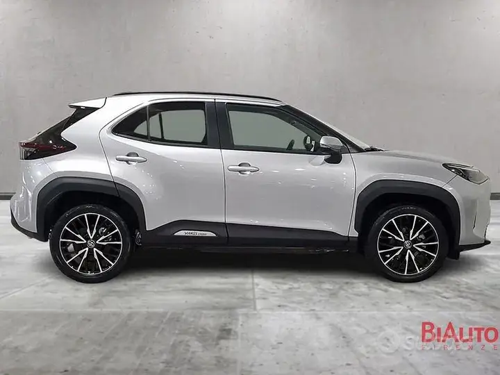 Toyota Yaris Cross 2025 photo 3