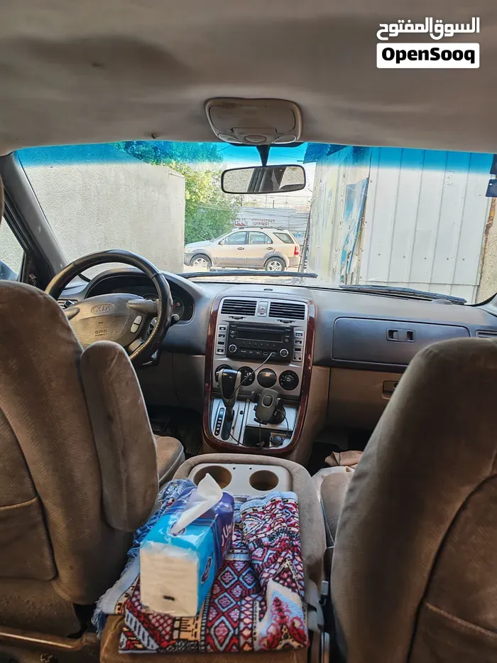 Kia Carnival 2000 photo 2