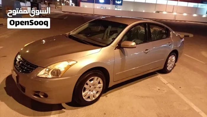 Nissan Altima 2012 photo 3