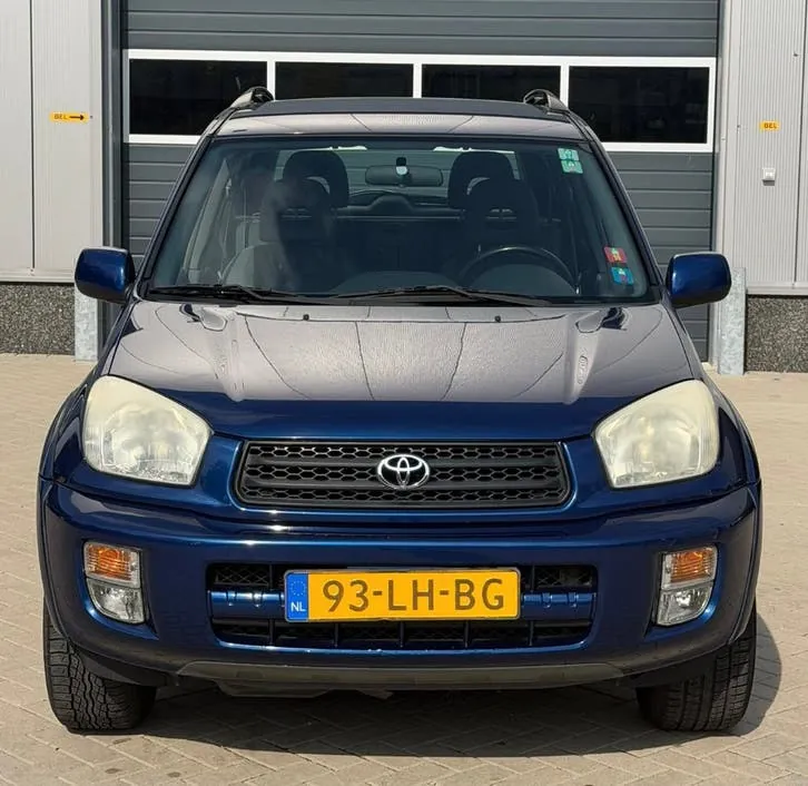 Toyota Rav4 2003 photo 3