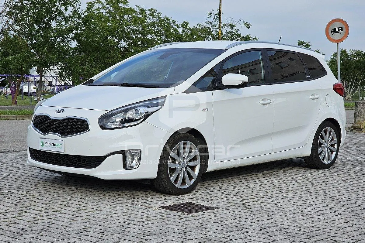 Kia Carens