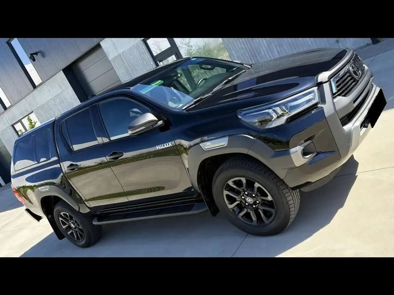 Toyota Hilux 2023 photo 3