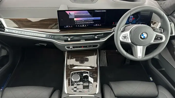 BMW X7 photo 4