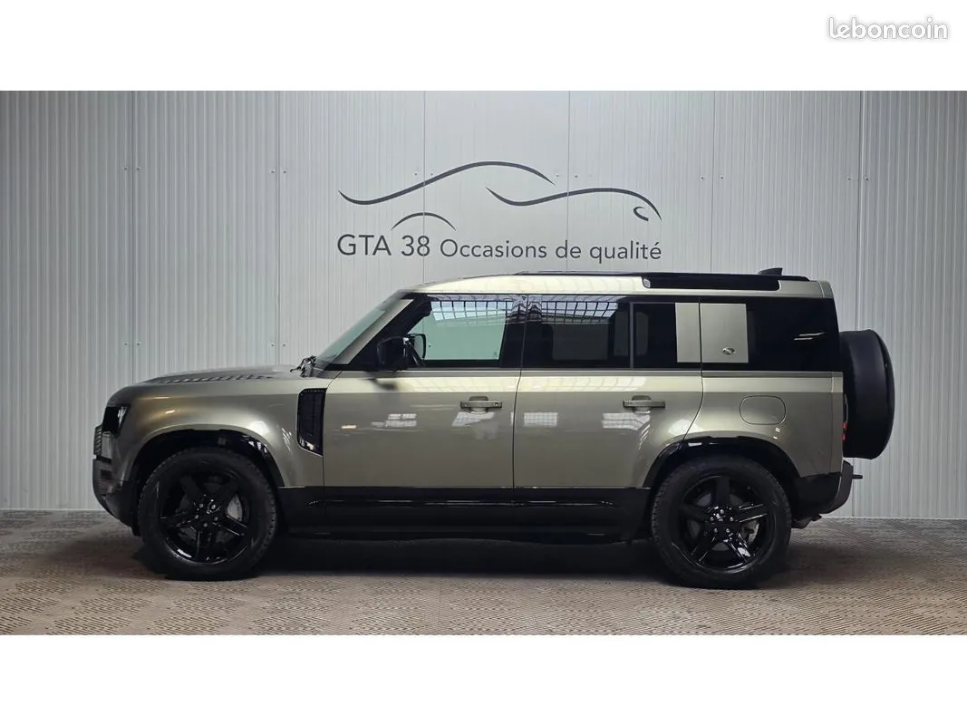 Land Rover Defender 2023 photo 4