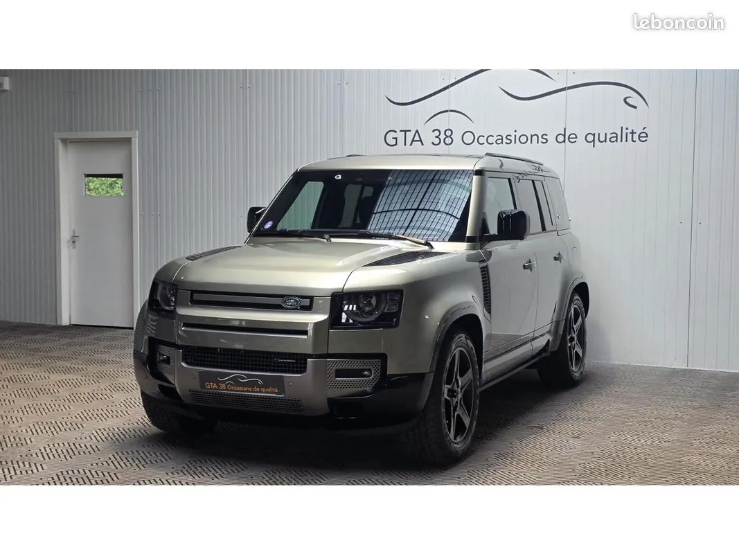 Land Rover Defender 2023 photo 3
