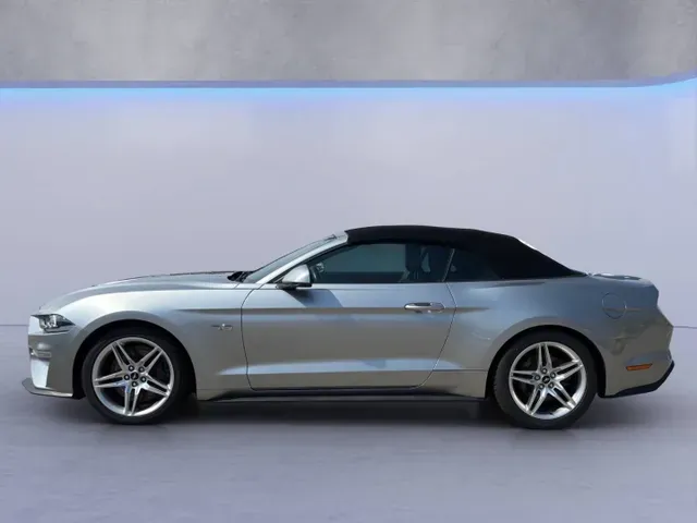 Ford Mustang 2020 photo 2