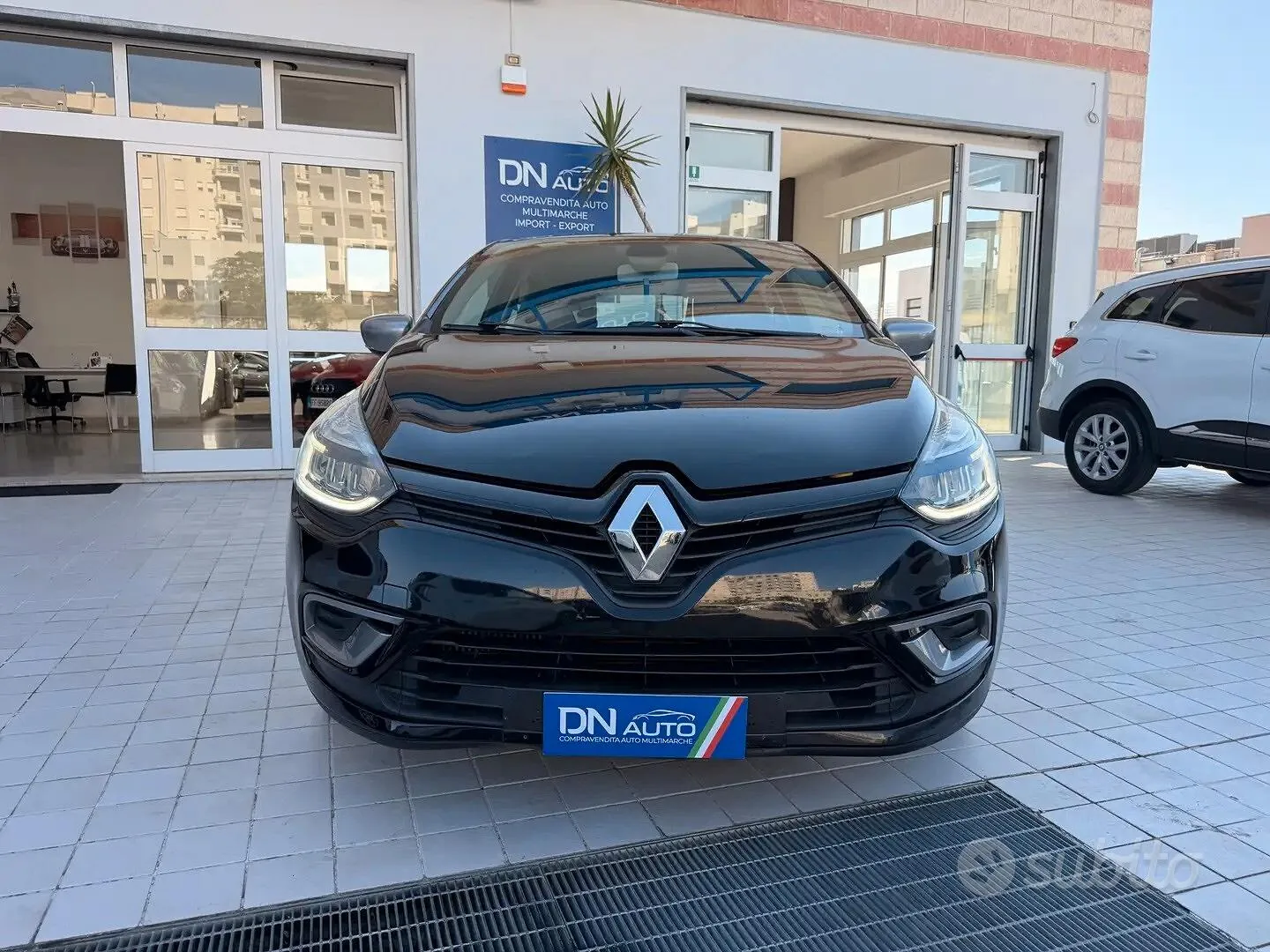 Renault Clio 2018 photo 2