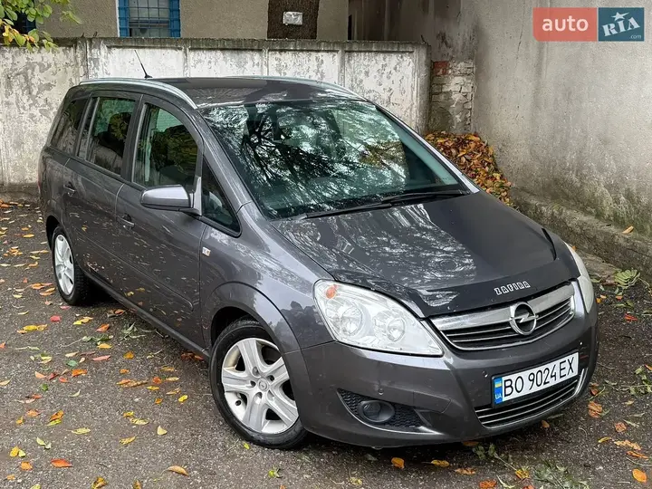 Opel Zafira 2008 photo 2