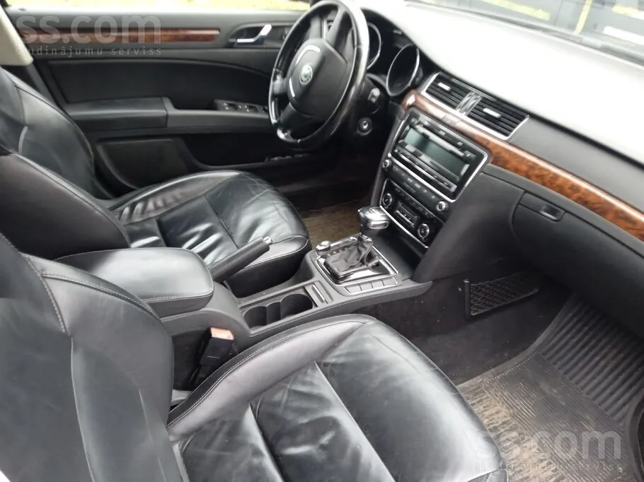 Skoda Superb 2008 photo 4