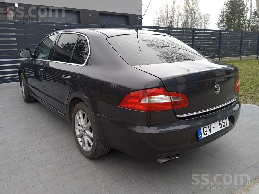 Skoda Superb 2008 photo 2