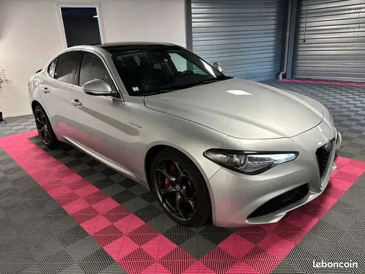 Alfa Romeo Giulia 2017 photo 3