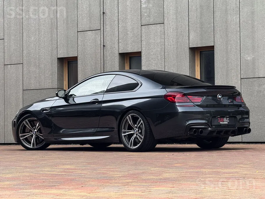 BMW M6 2012 photo 2