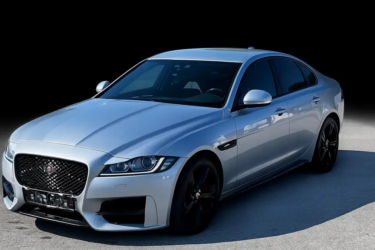Jaguar Xf 2018 photo 3
