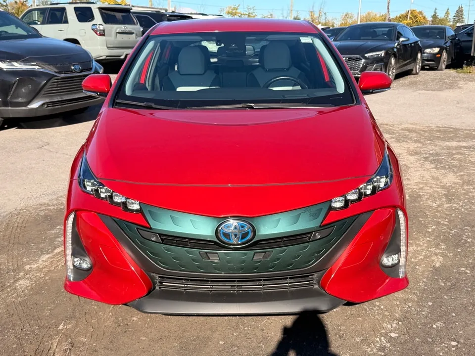 Toyota Prius Prime 2020 photo 2