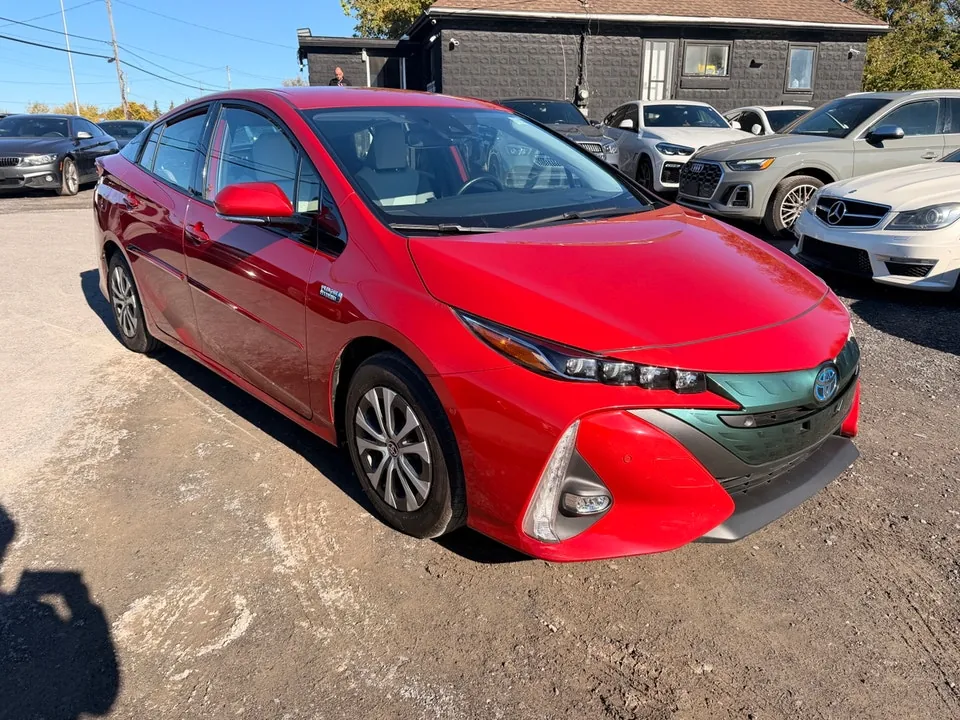 Toyota Prius Prime 2020 photo 3