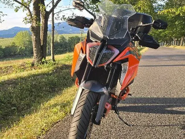 KTM 1290 Super Duke Gt 2022 photo 2