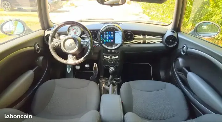 Mini Cooper 2010 photo 3