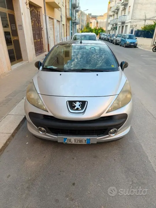 Peugeot 207 2007 photo 2