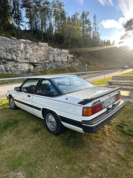 Mazda 929 1986 photo 4