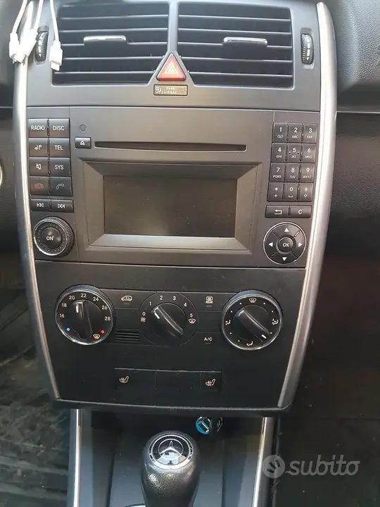 Mercedes-Benz B 2009 photo 4