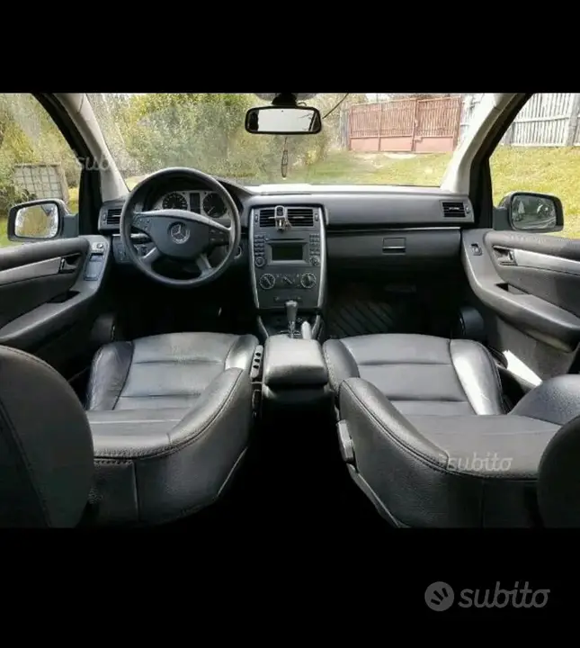 Mercedes-Benz B 2009 photo 3