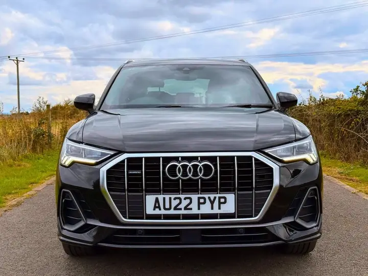 Audi Q3 2022 photo 5