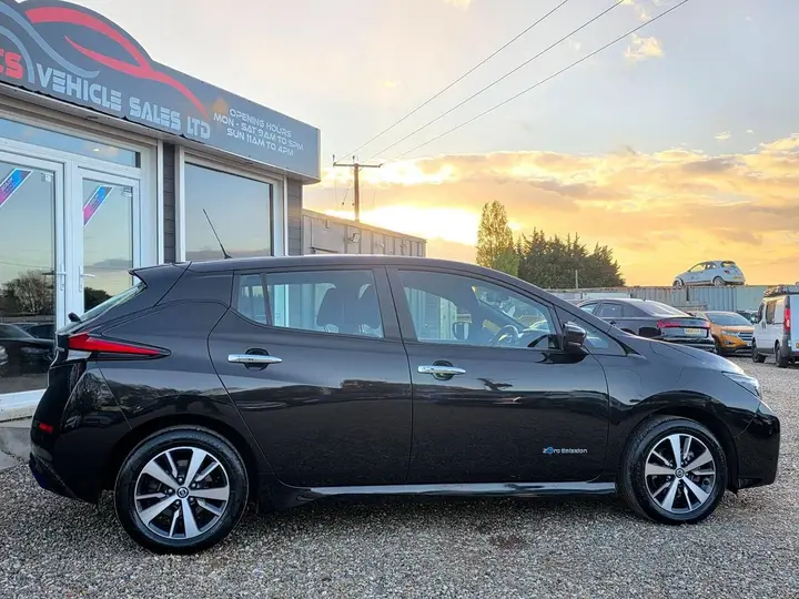 Nissan Leaf 2019 photo 4
