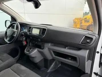 Opel E-Vivaro 2022 photo 3