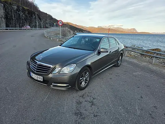 Mercedes-Benz E 220 D