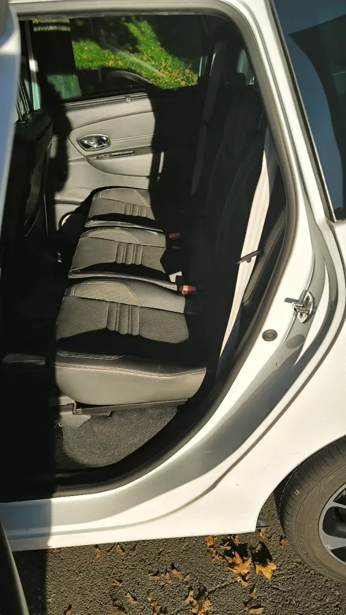 Renault Grand Scénic 2014 photo 2