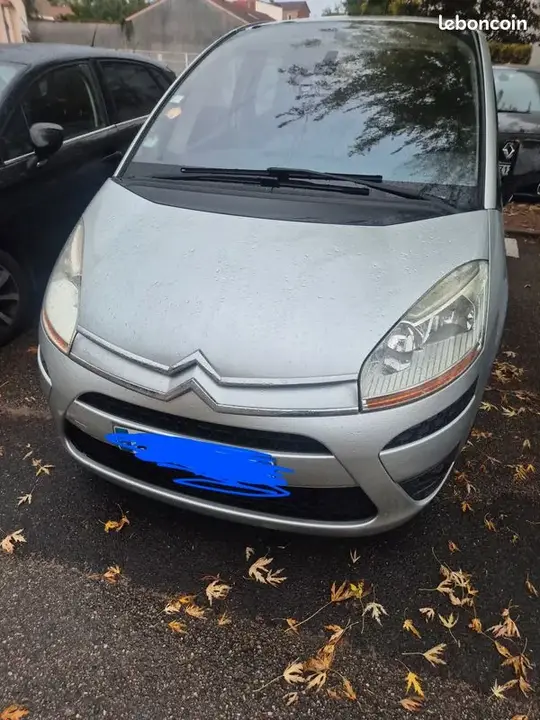 Citroen C4 2010 photo 2