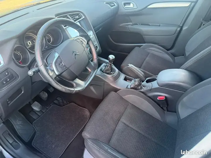 Citroen C4 2015 photo 5