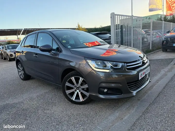 Citroen C4 2015 photo 2