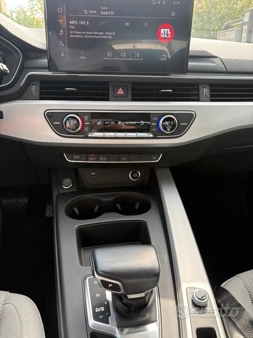 Audi A4 Avant 2021 photo 4
