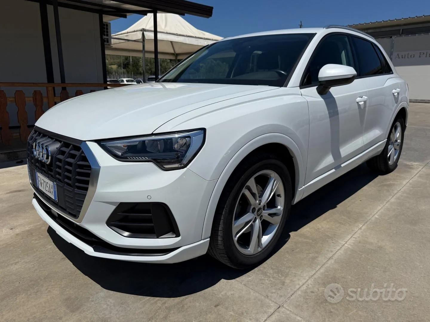 Audi Q3 2019 photo 3