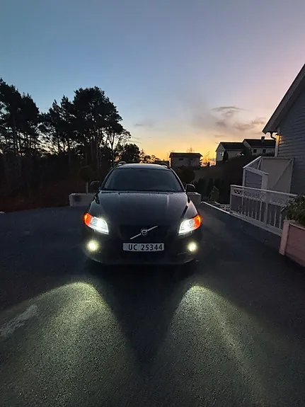 Volvo V70 2009 photo 3